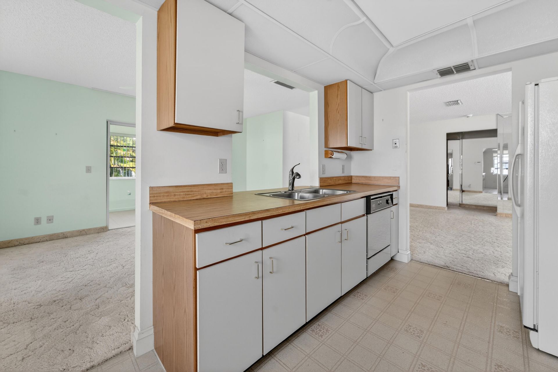 2201 SW 22nd Way, Boynton Beach, FL 33426 Photo