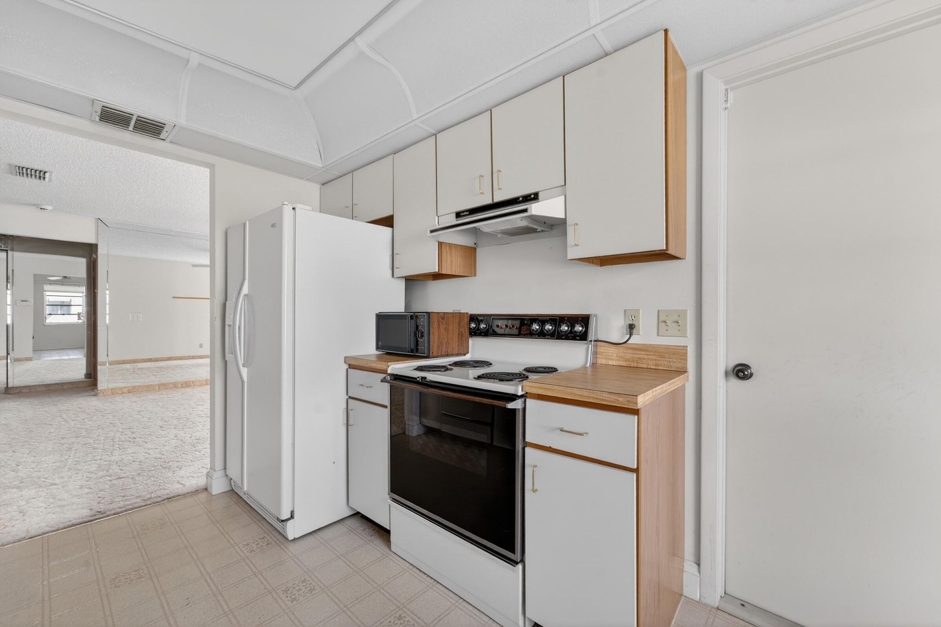 2201 SW 22nd Way, Boynton Beach, FL 33426 Photo