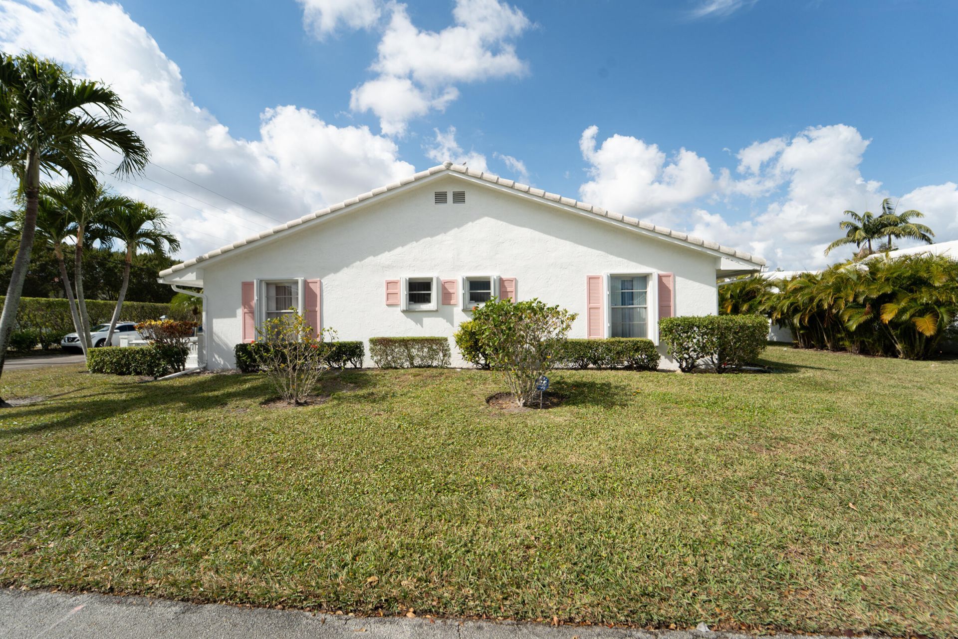 2201 SW 22nd Way, Boynton Beach, FL 33426 Photo