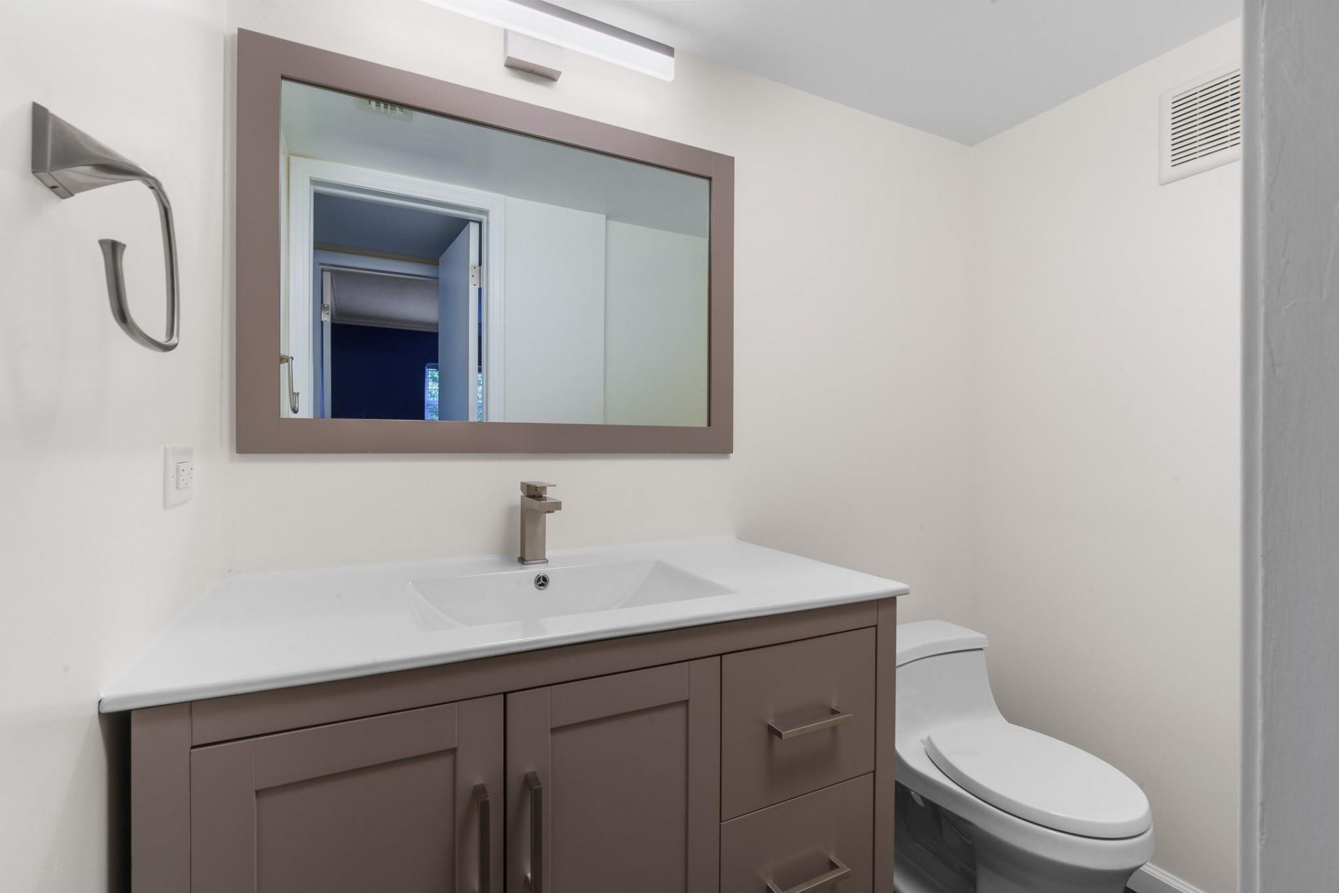 2015 NE 32nd Court, Unit 25, Pompano Beach, FL 33064 Photo