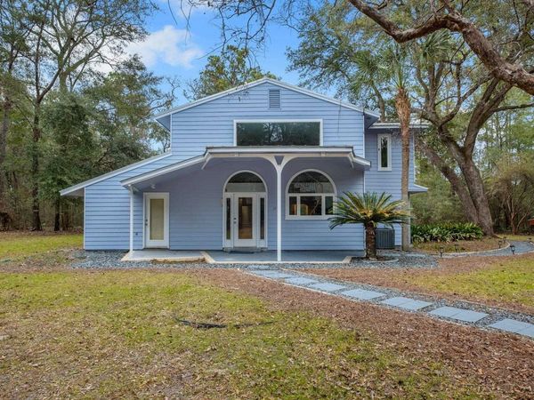 32 Lainey Lane, Crawfordville, FL 32327