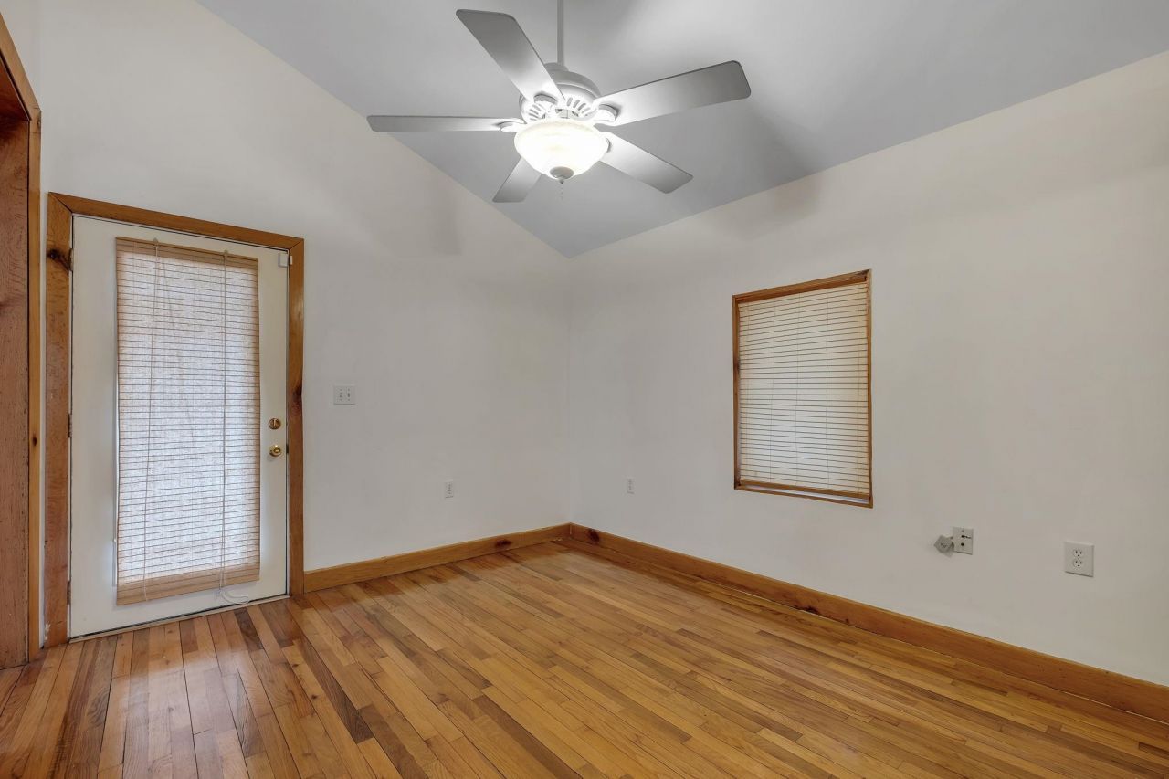 32 Lainey Lane, Crawfordville, FL 32327 Photo