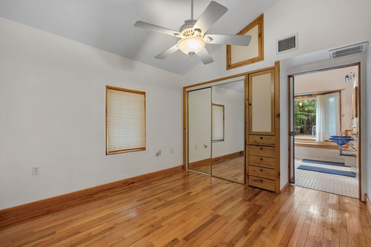 32 Lainey Lane, Crawfordville, FL 32327 Photo