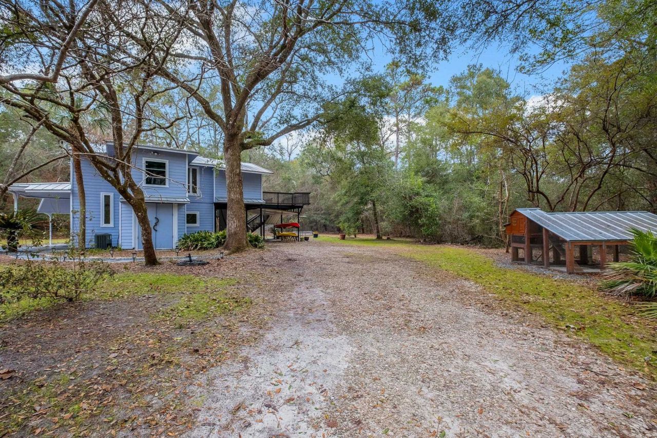 32 Lainey Lane, Crawfordville, FL 32327 Photo