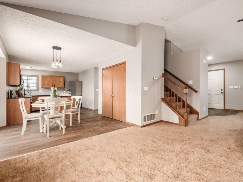 5765 Westbank Drive, Galloway, OH 43119 Photo 11