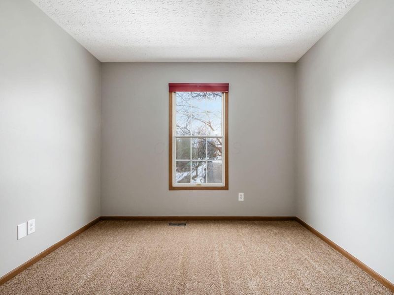 5765 Westbank Drive, Galloway, OH 43119 Photo 32