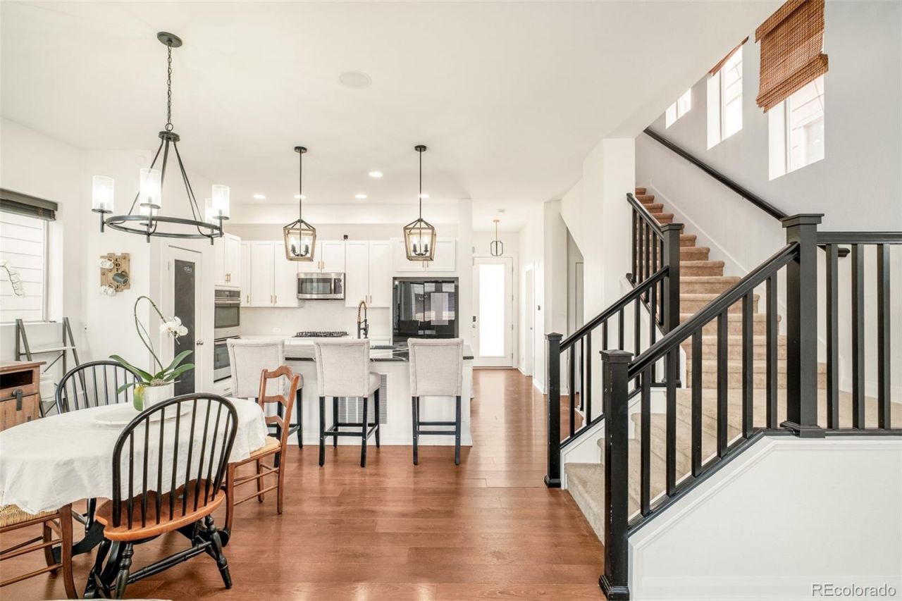 6712 Avrum Drive, Denver, CO 80221 Main Photo