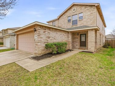 8808 Valley River Drive, Fort Worth, TX 76244