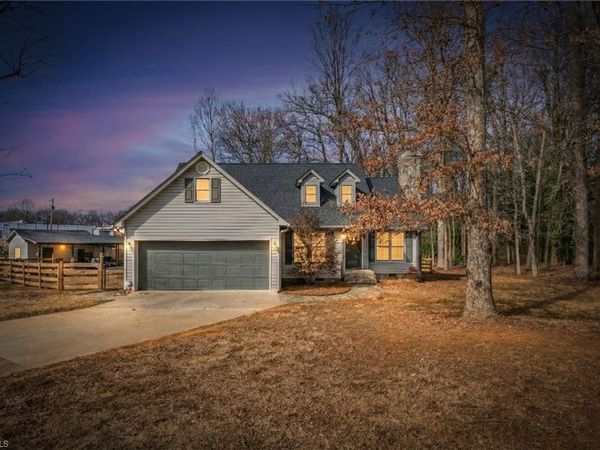 503 N Greenbriar Street, Liberty, NC 27298