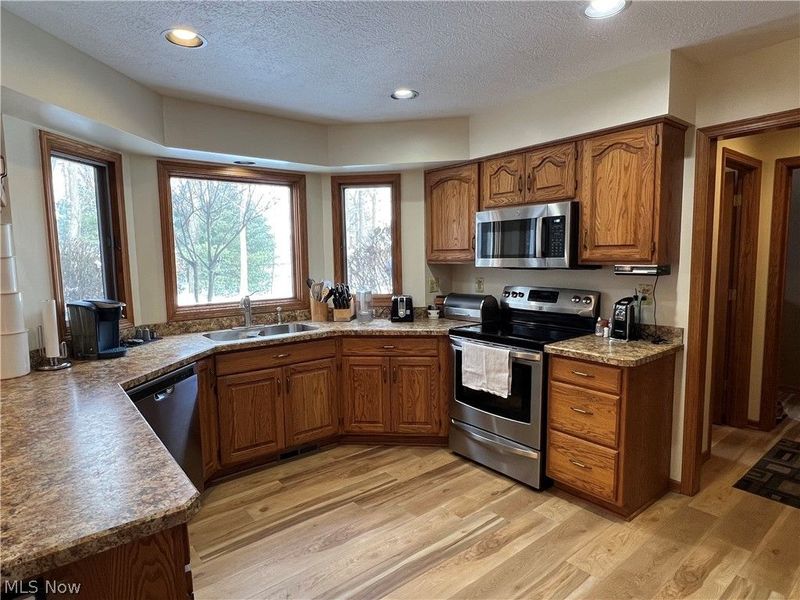 2757 Candace Court, Uniontown, OH 44685 Photo 12