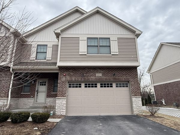 417 W Pierce Road, Itasca, IL 60143