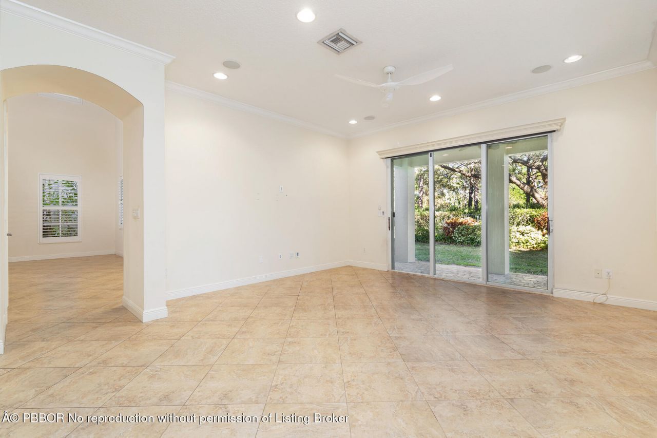 957 Mill Creek Drive, Palm Beach Gardens, FL 33410 Photo