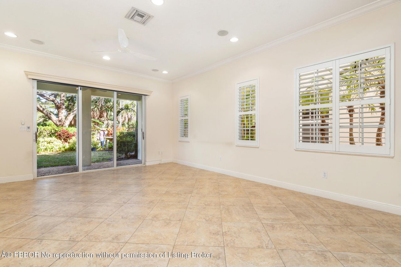 957 Mill Creek Drive, Palm Beach Gardens, FL 33410 Photo