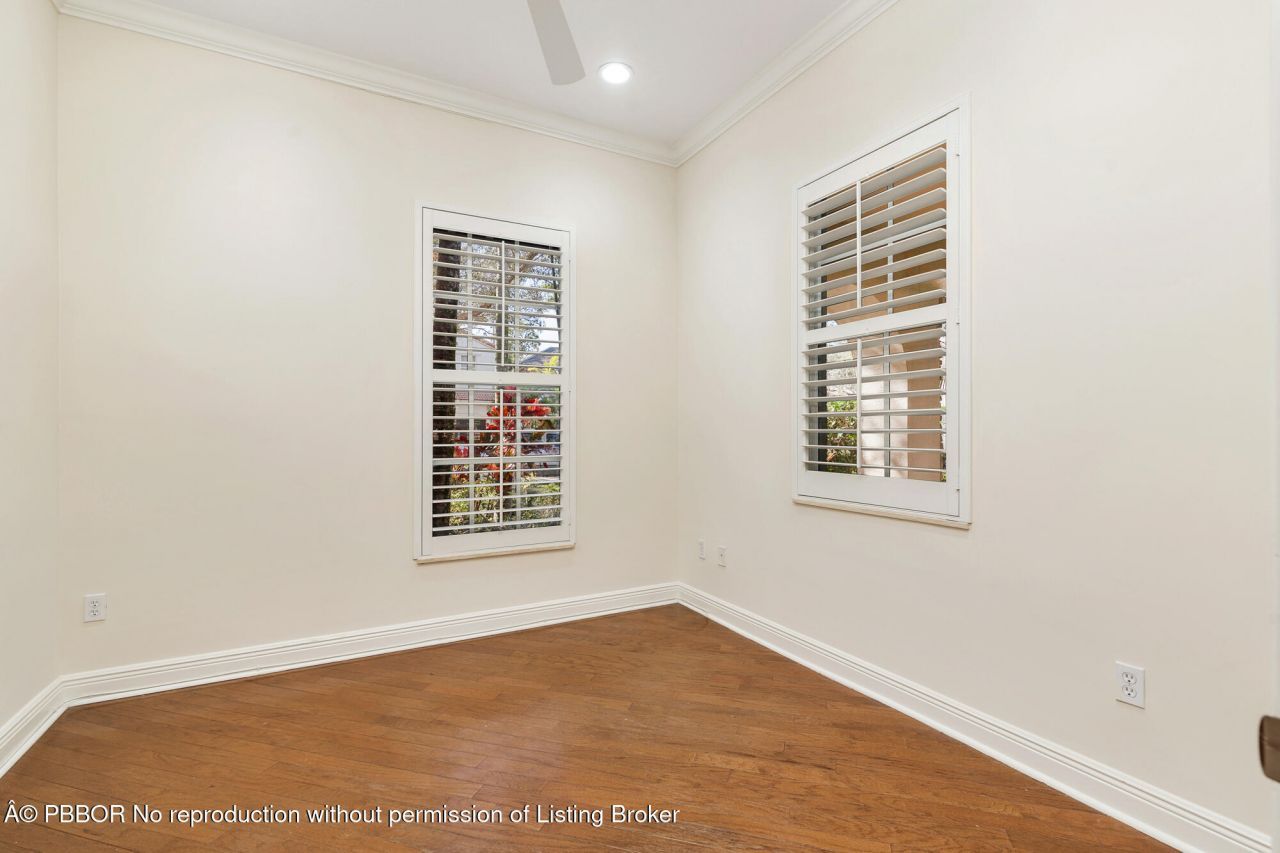 957 Mill Creek Drive, Palm Beach Gardens, FL 33410 Photo