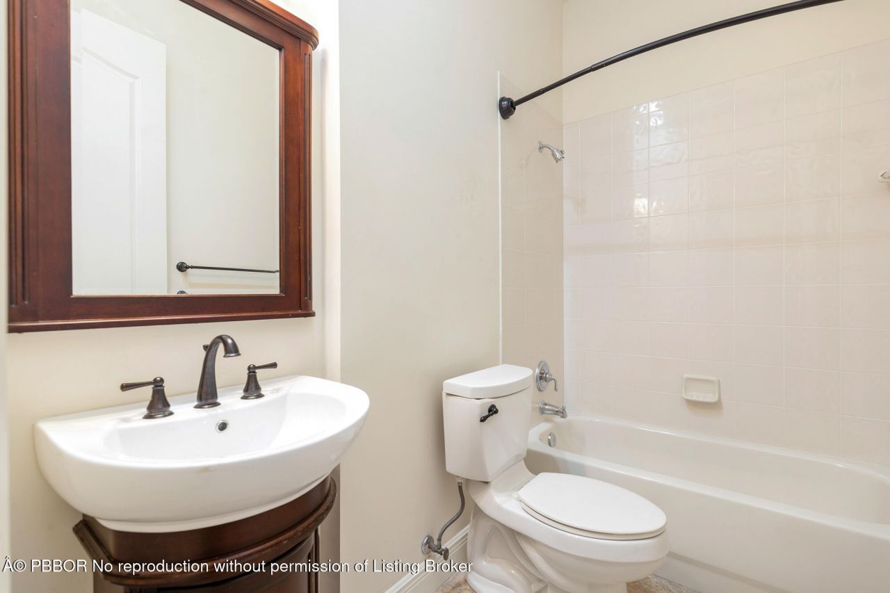 957 Mill Creek Drive, Palm Beach Gardens, FL 33410 Photo