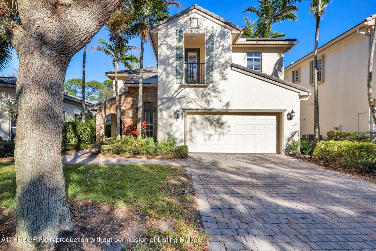 957 Mill Creek Drive, Palm Beach Gardens, FL 33410 Photo