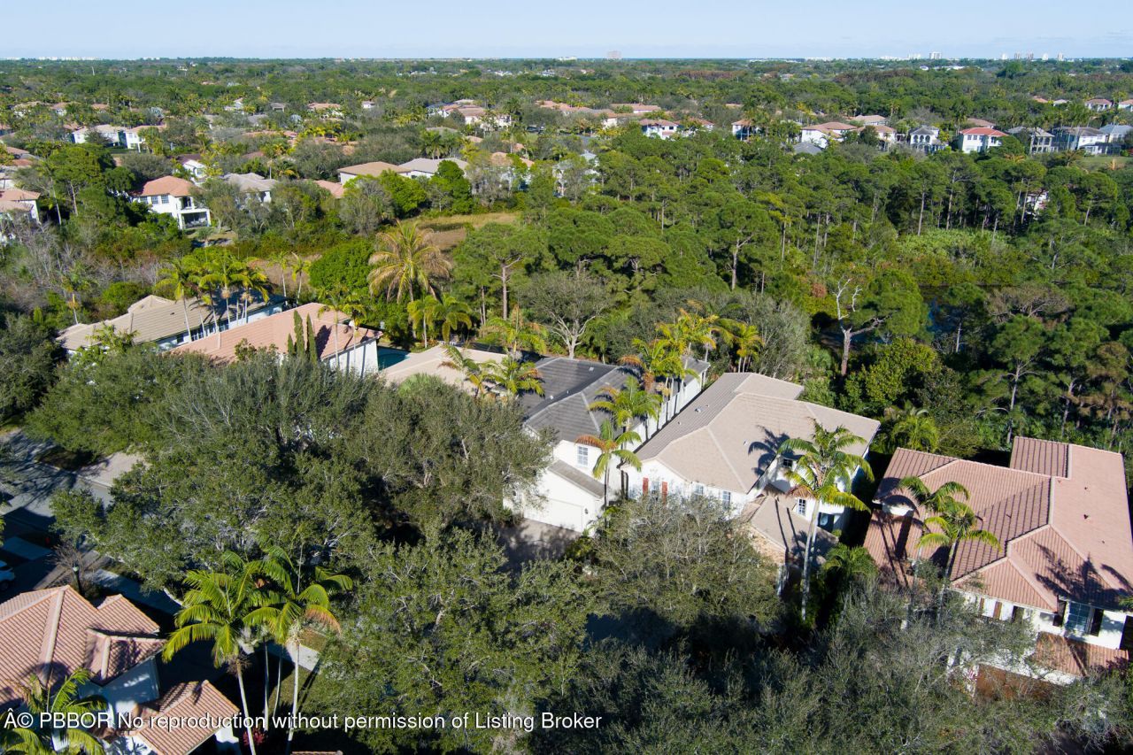 957 Mill Creek Drive, Palm Beach Gardens, FL 33410 Photo