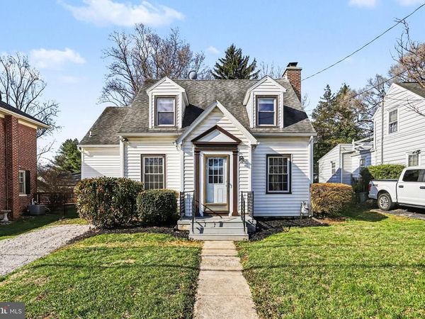 132 LOCUST GROVE ROAD, YORK, PA 17402