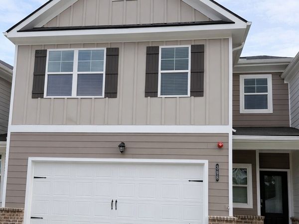 398 Lanier Circle, Woodstock, GA 30189