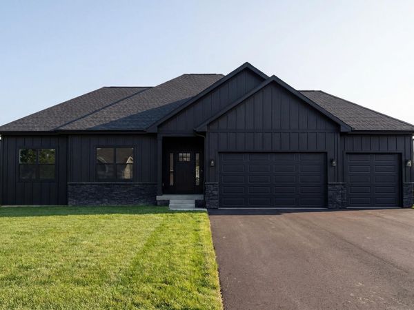 3916 McMenemy Street , Vadnais Heights, MN 55127