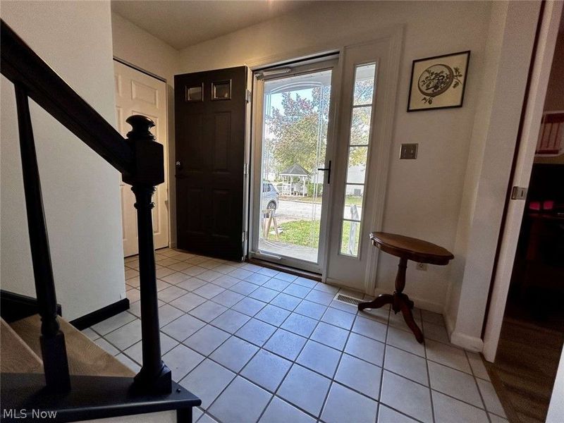 3370 Bristol Lane, Unit 2, Cuyahoga Falls, OH 44223 Photo 3