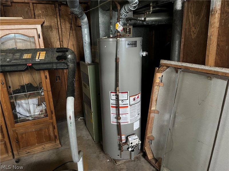 17001 Lipton Avenue, Cleveland, OH 44128 Photo 13