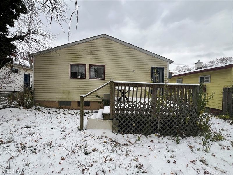 17001 Lipton Avenue, Cleveland, OH 44128 Photo 5