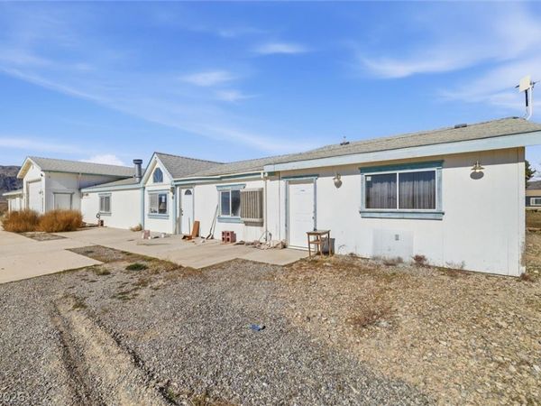 5640 Johnnie Mine Street, Pahrump, NV 89060