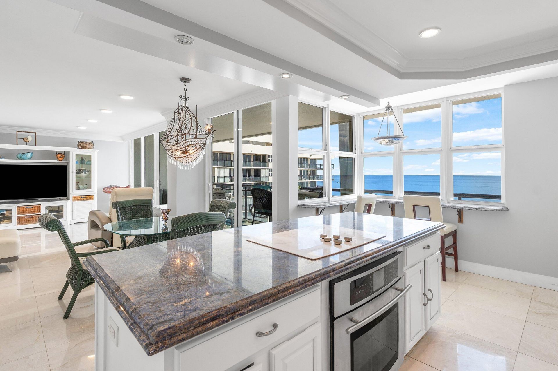 2000 S Ocean Boulevard, Unit 17b, Boca Raton, FL 33432 Photo