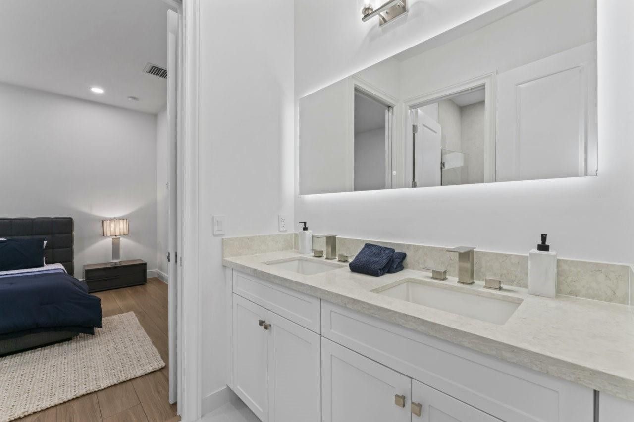 6990 NW 27th Avenue, Boca Raton, FL 33496 Photo