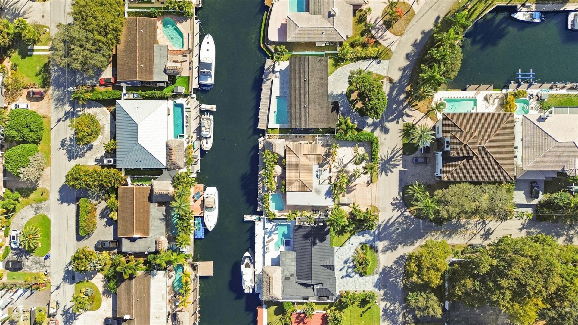 2401 SE 12th St, Pompano Beach, FL 33062 Photo