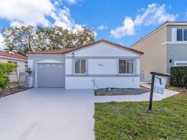 16907 SW 142nd Pl , Miami, FL 33177