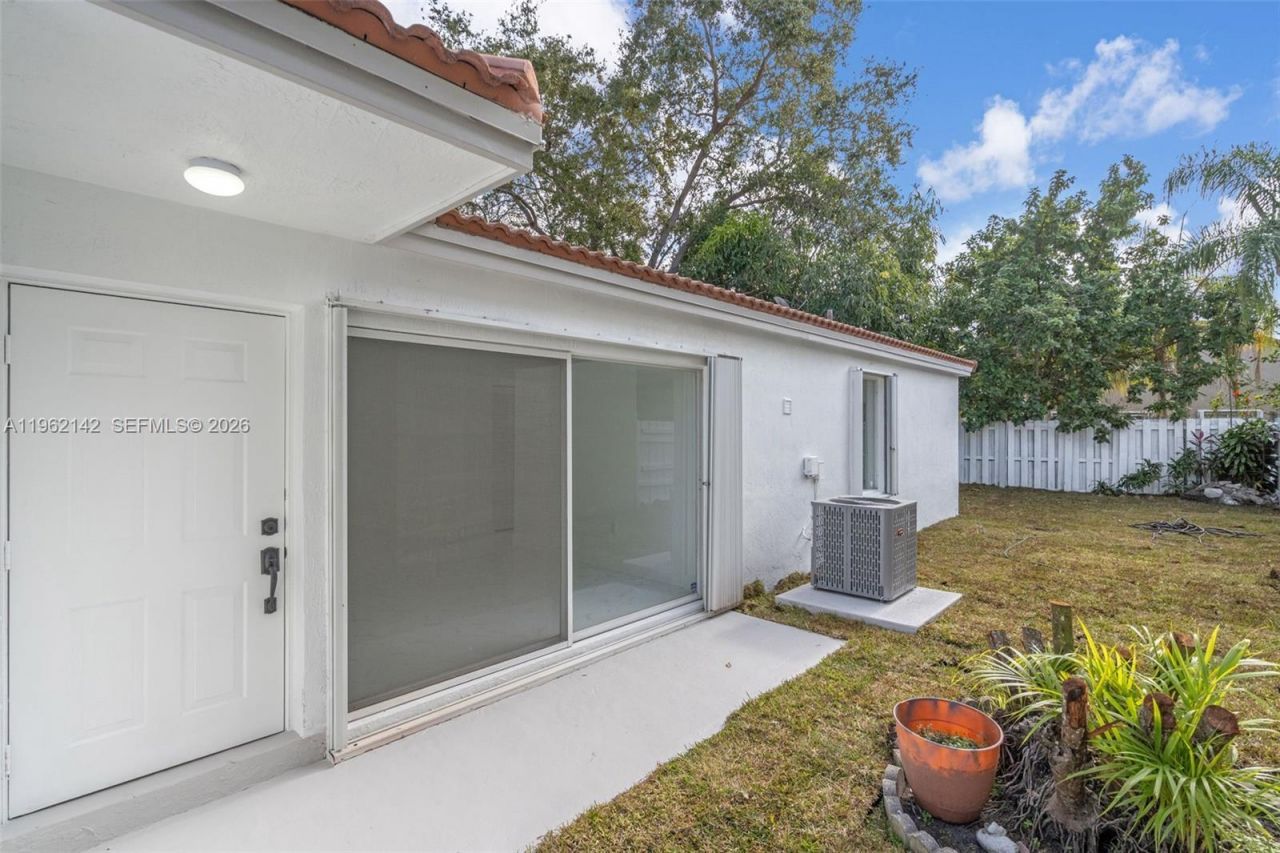 16907 SW 142nd Pl, Miami, FL 33177 Photo