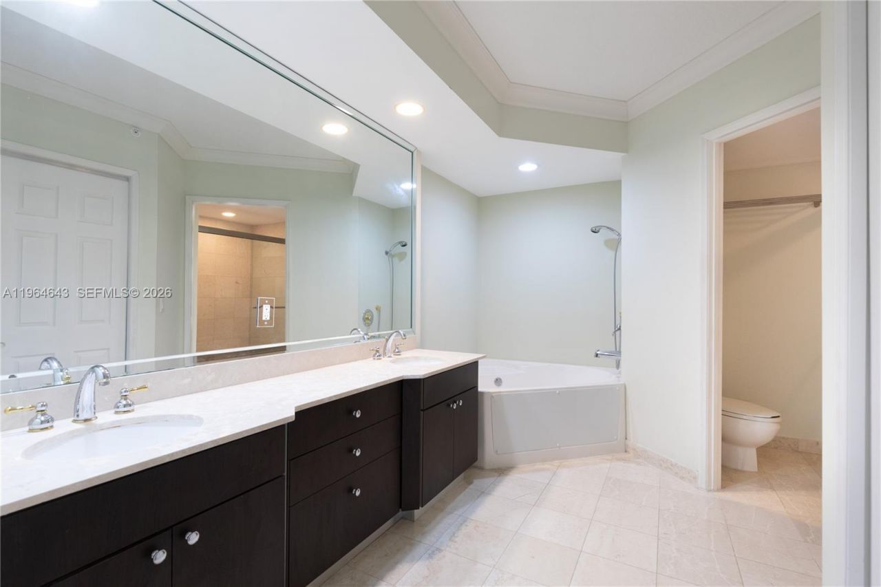 3370 NE 190th St, Unit 2007, Aventura, FL 33180 Photo