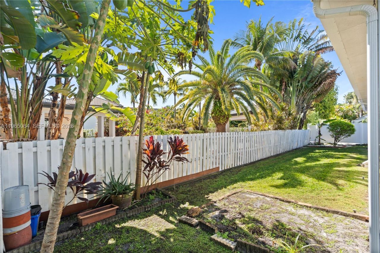 12730 SW 20th St, Miramar, FL 33027 Photo