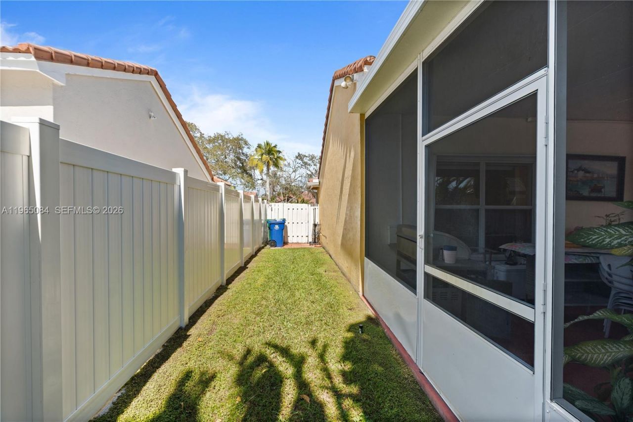 12730 SW 20th St, Miramar, FL 33027 Photo