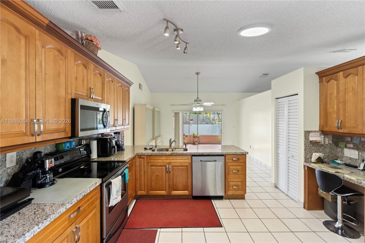 12730 SW 20th St, Miramar, FL 33027 Photo