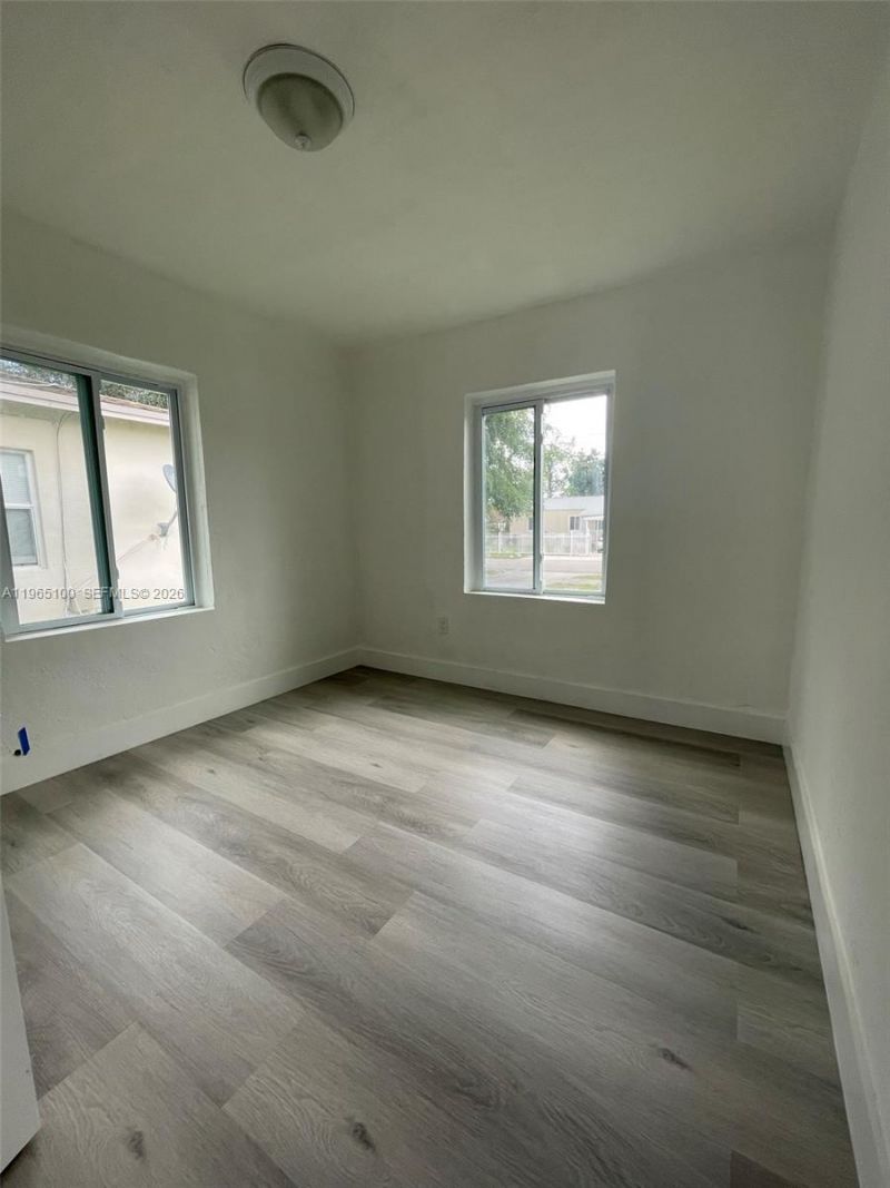 2035 NW 43rd St, Unit 2033, Miami, FL 33142 Photo