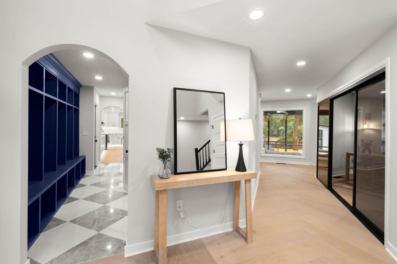 1747 Clark Hills Circle Photo 9