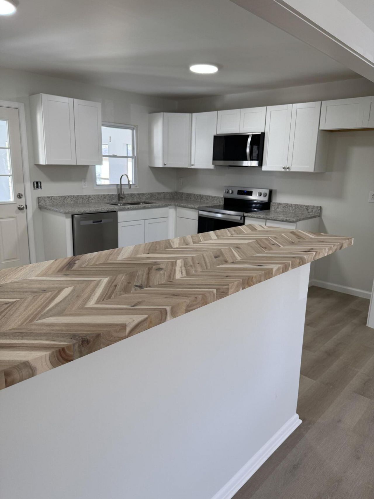 904 Samaria Road Photo 12