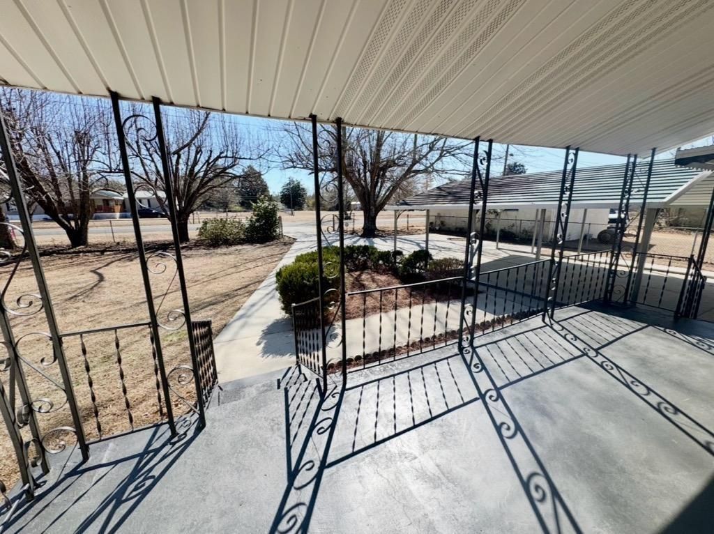 904 Samaria Road Photo 4