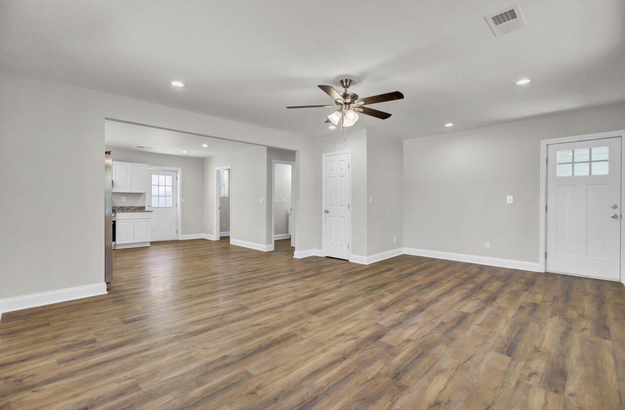 117 Donna Drive Photo 6