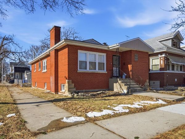 8856 S Parnell Avenue, Chicago, IL 60620