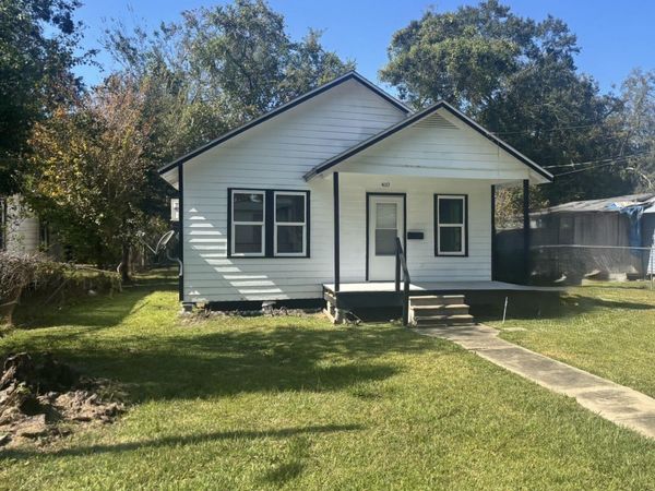 410 N Miles Street, Abbeville, LA 70510