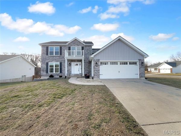 3 Royallbend Court, O'Fallon, MO 63368
