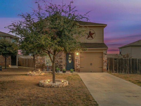 100 Wincliff CV, Unit 13D, Jarrell, TX 76537