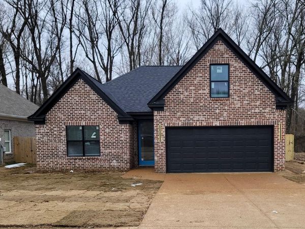 21 W VAN HUESEN DR, Memphis, TN 38109