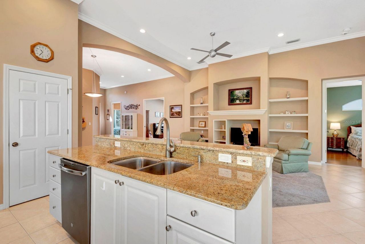 6659 Pebble Beach Way, Lakewood Ranch, FL 34202 Photo