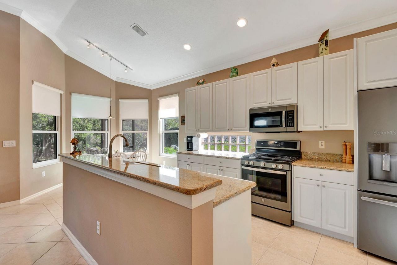 6659 Pebble Beach Way, Lakewood Ranch, FL 34202 Photo