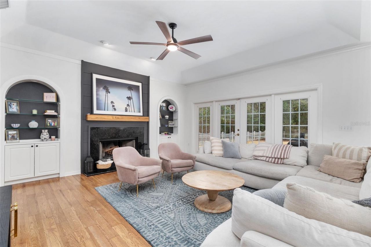 11121 NW 15th Place, Gainesville, FL 32606 Photo